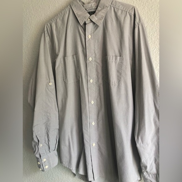 Spring and Mercer XL, gray and white men’s collared button down shirt - Picture 2 of 4
